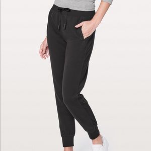 Lululemon Get Going Jogger - size 8 - black
